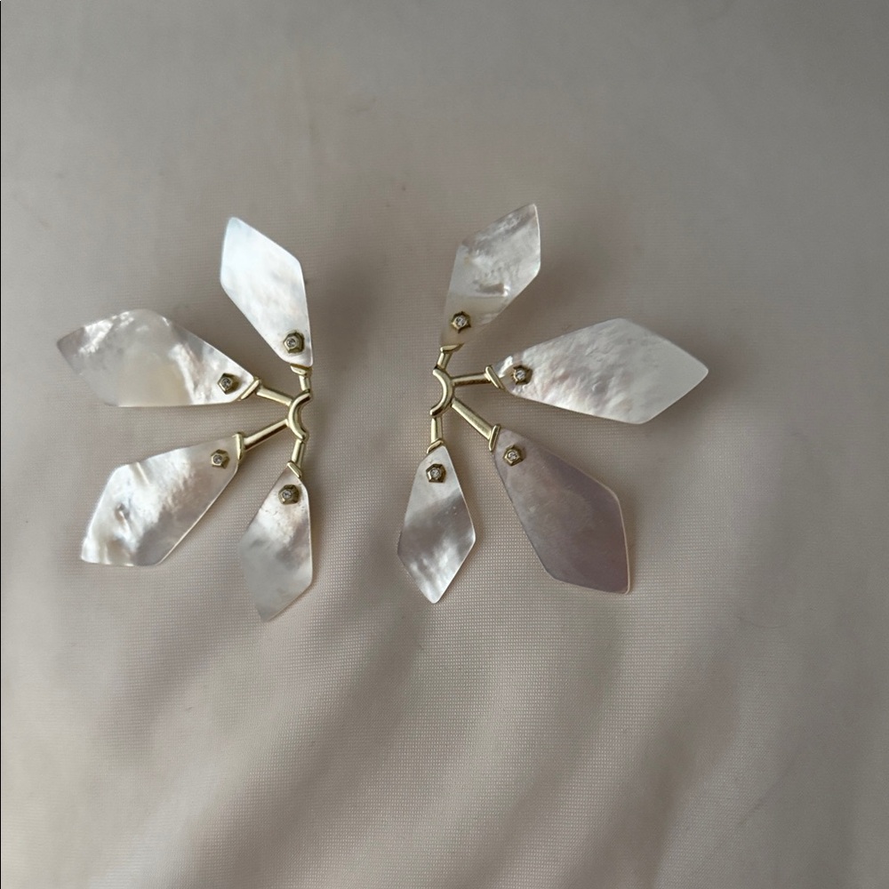 Kendra Scott Gold and Cream Earrings